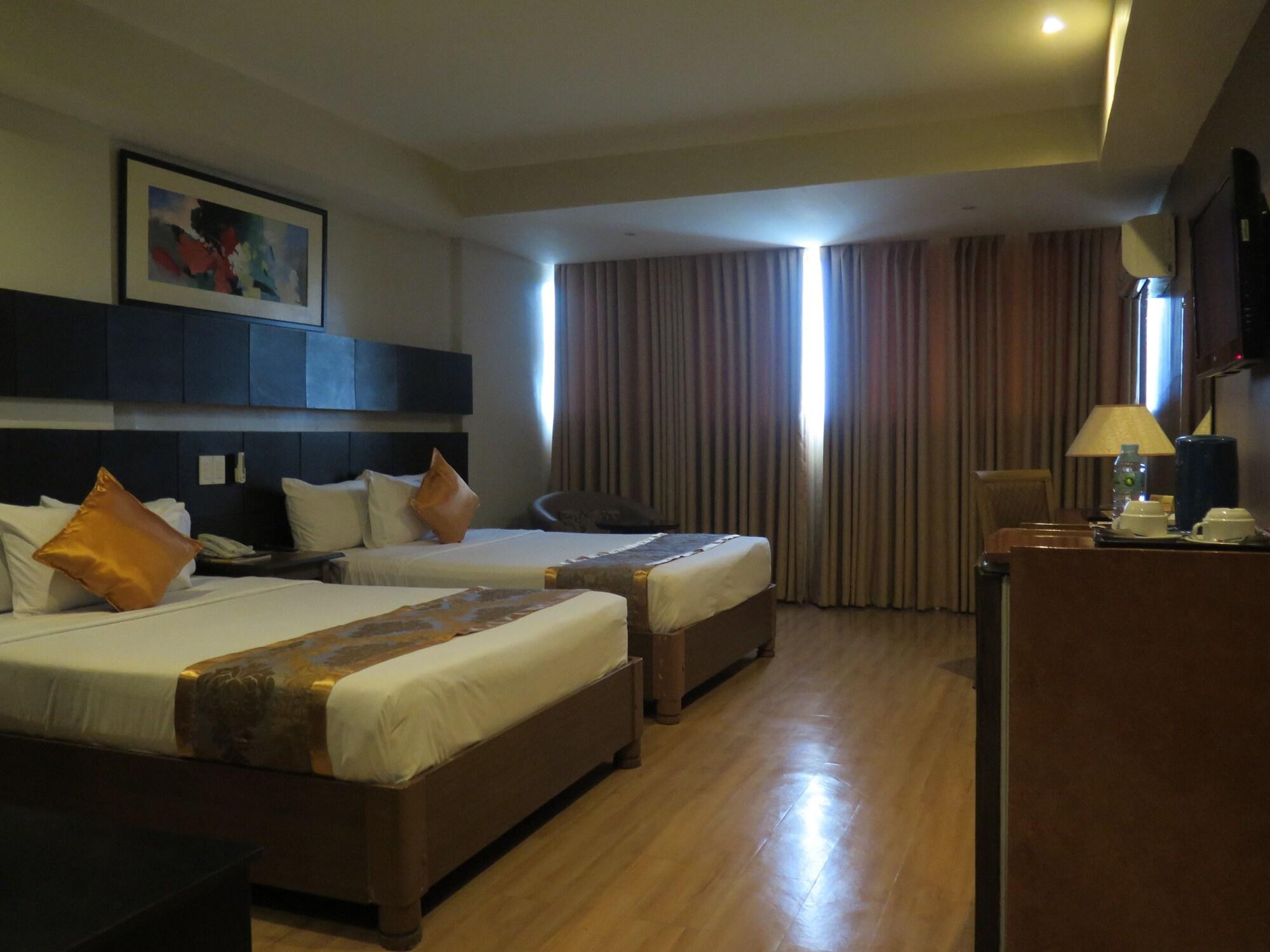 The Pinnacle Hotel And Suites Davao City Eksteriør billede