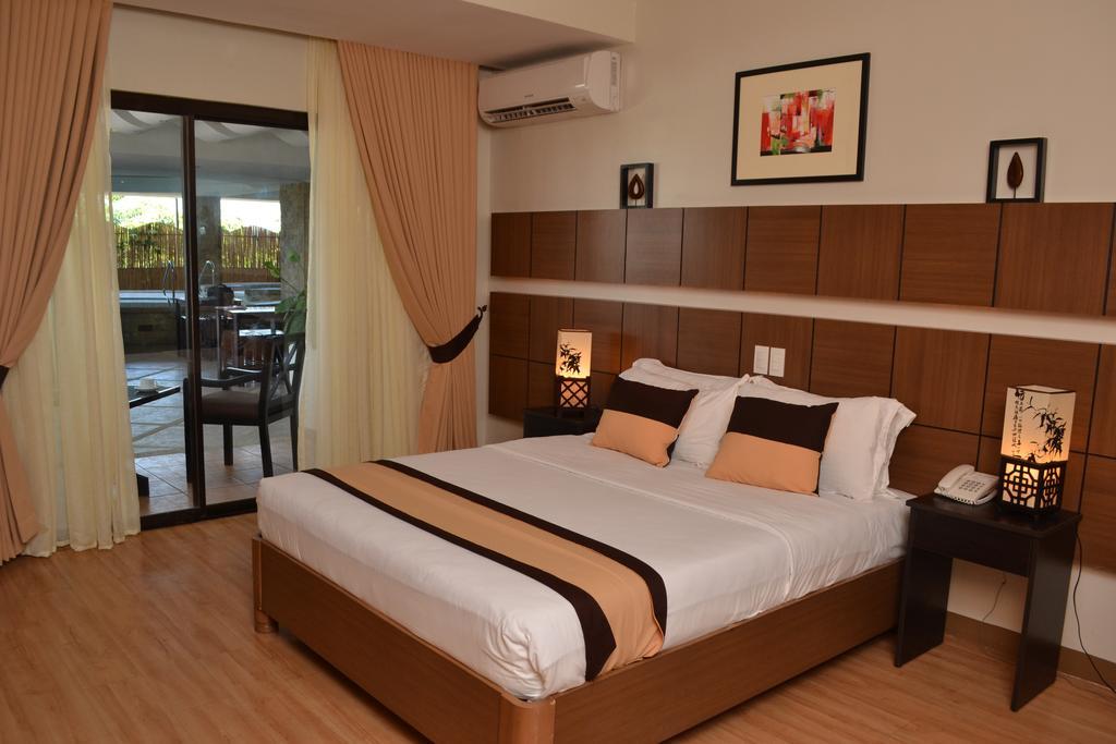 The Pinnacle Hotel And Suites Davao City Eksteriør billede