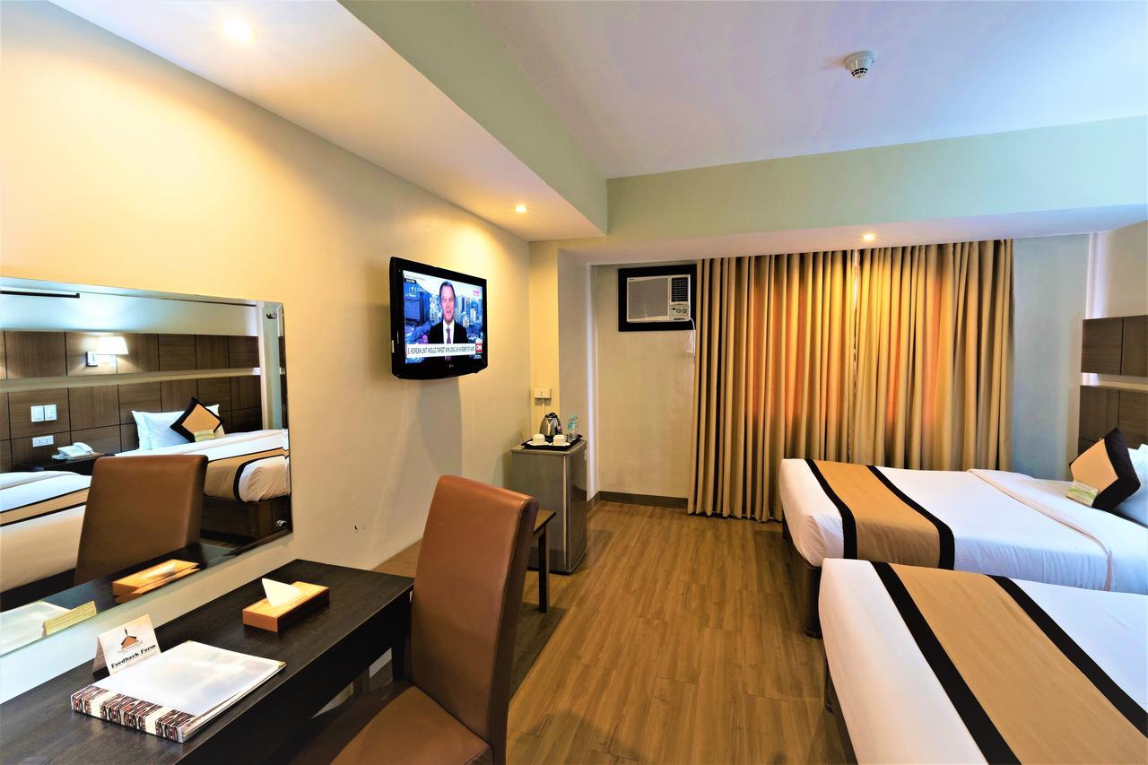 The Pinnacle Hotel And Suites Davao City Eksteriør billede