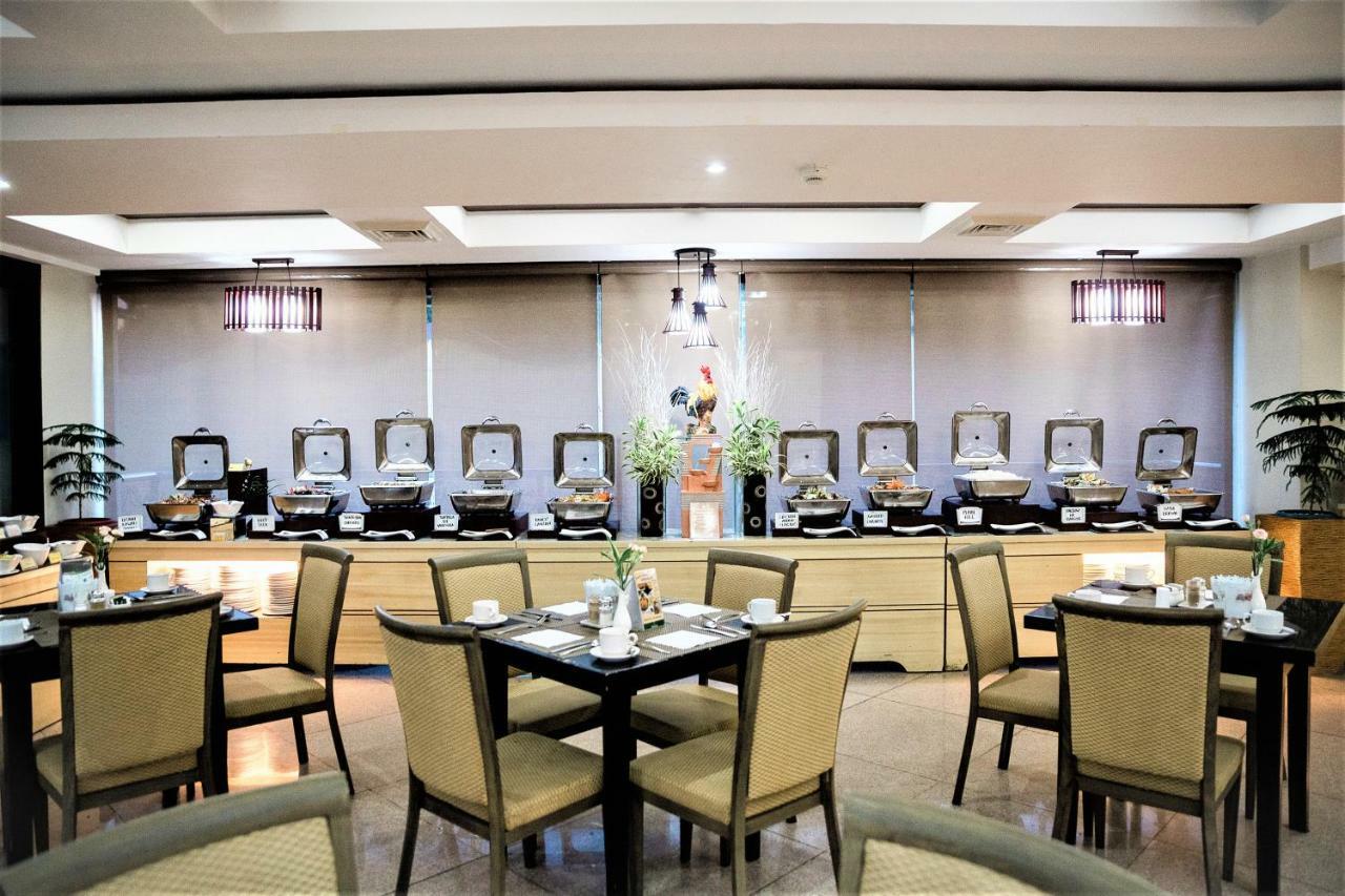 The Pinnacle Hotel And Suites Davao City Eksteriør billede